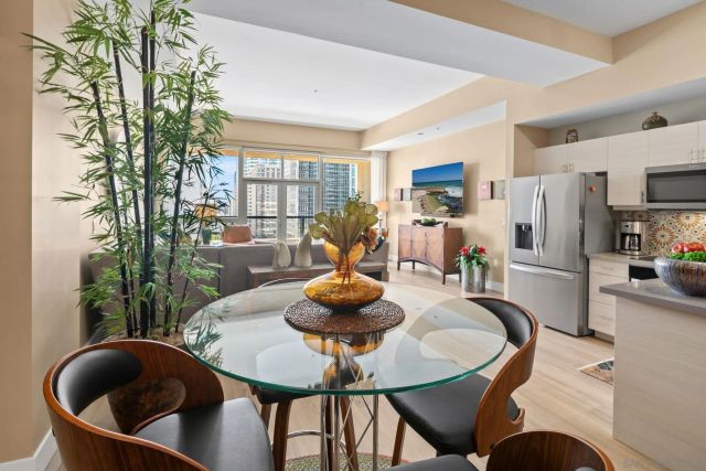 350 W Ash St 809, San Diego, CA 92101