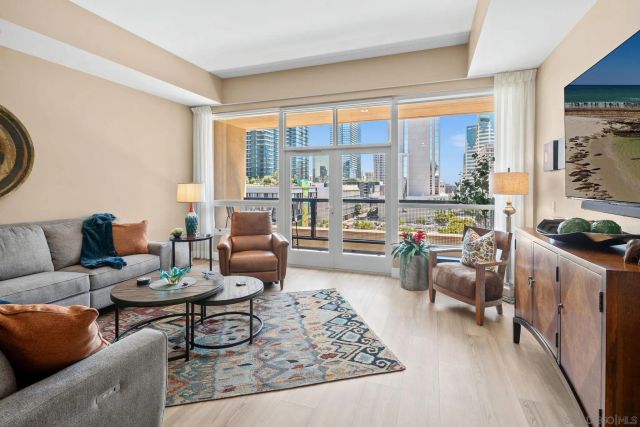 350 W Ash St 809, San Diego, CA 92101
