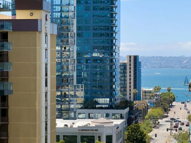 350 W Ash St 809, San Diego, CA 92101