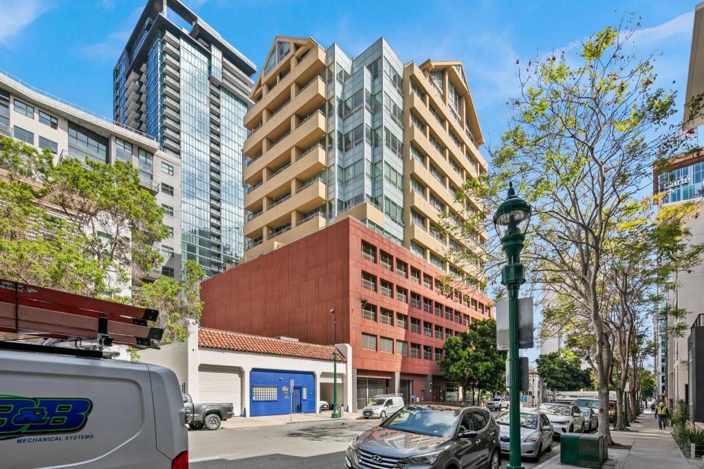 350 W Ash St 809, San Diego, CA 92101