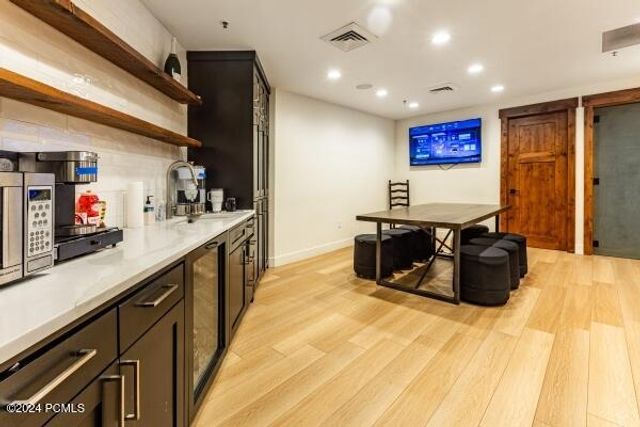 1526 Ute Blvd Ste 100, Park City, UT 84098