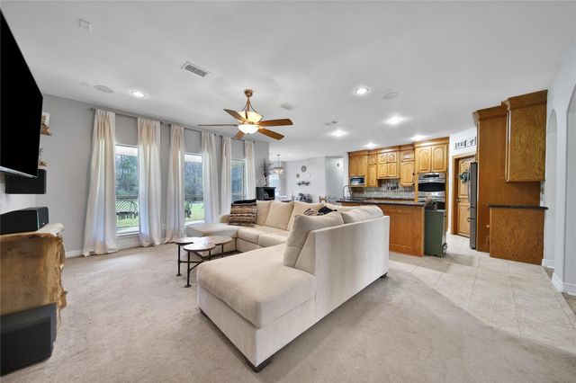 21 Twin Forks Drive, Willis, TX 77378