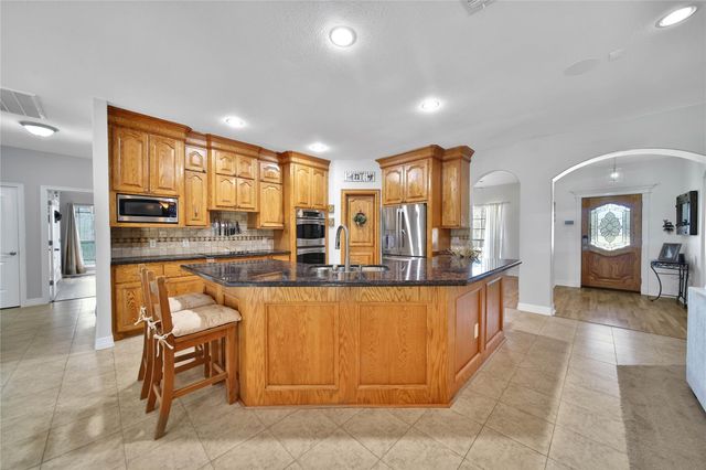 21 Twin Forks Drive, Willis, TX 77378