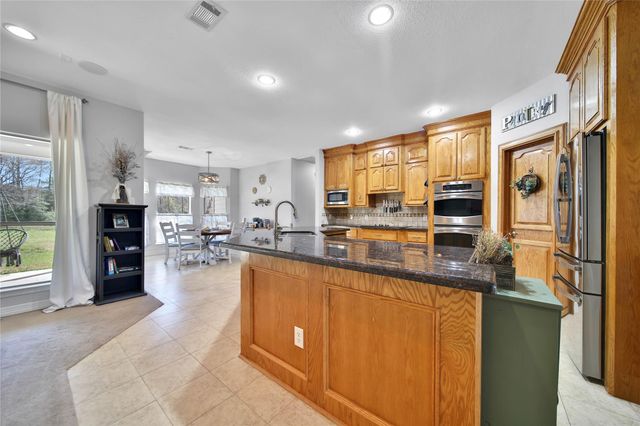 21 Twin Forks Drive, Willis, TX 77378