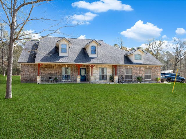 21 Twin Forks Drive, Willis, TX 77378