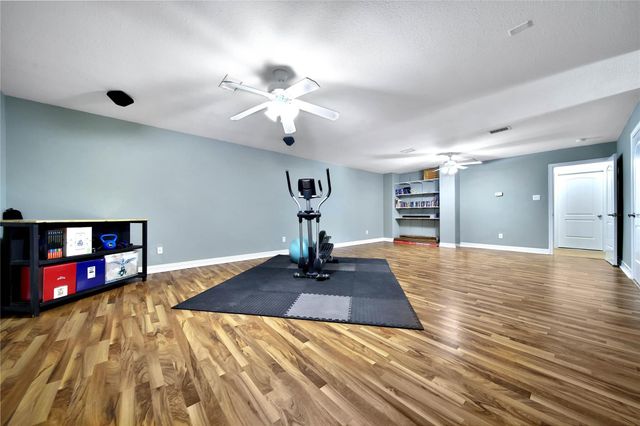 21 Twin Forks Drive, Willis, TX 77378