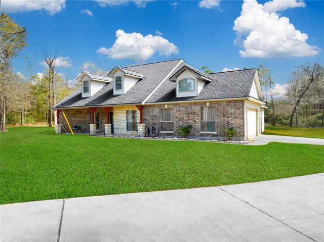 21 Twin Forks Drive, Willis, TX 77378