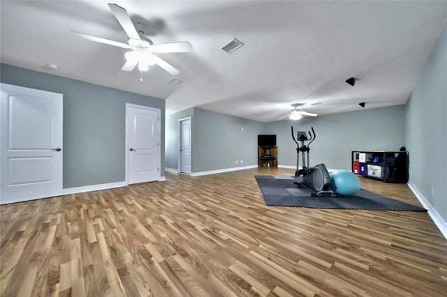 21 Twin Forks Drive, Willis, TX 77378