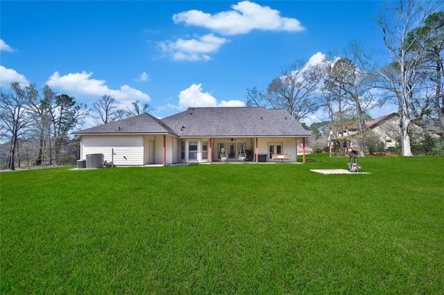 21 Twin Forks Drive, Willis, TX 77378