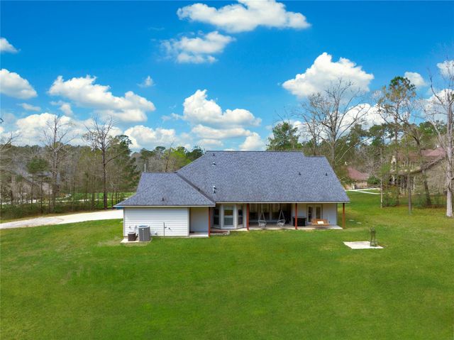 21 Twin Forks Drive, Willis, TX 77378