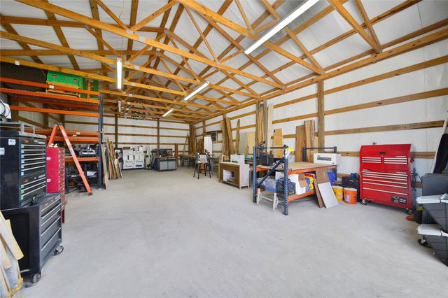 21 Twin Forks Drive, Willis, TX 77378