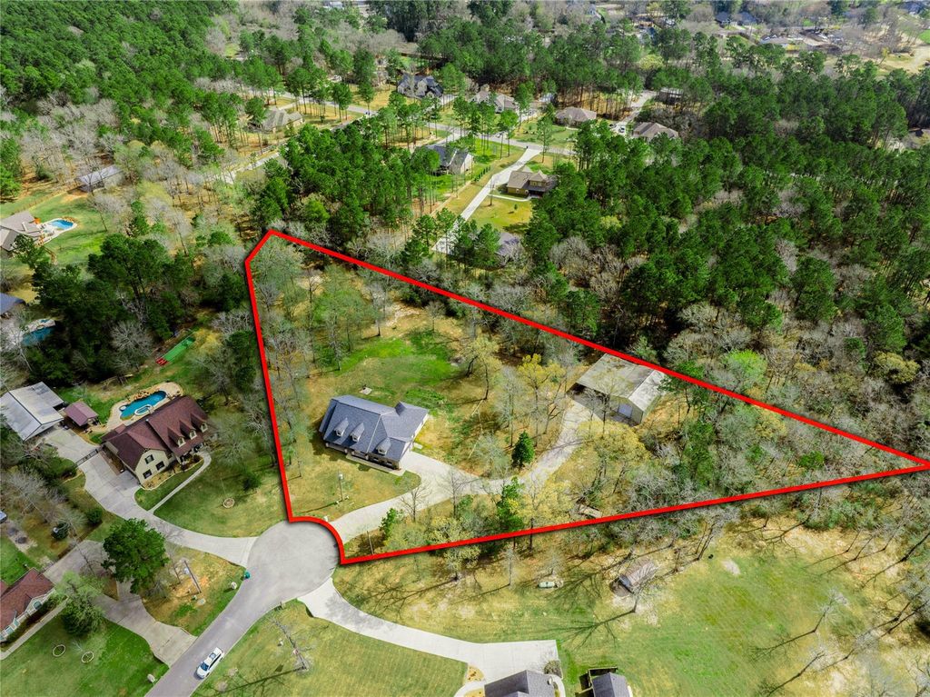 21 Twin Forks Drive, Willis, TX 77378