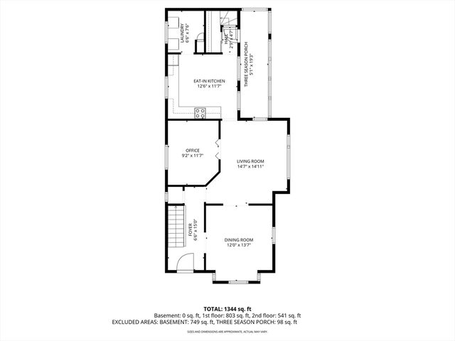 19 Juniper St, Lowell, MA 01852