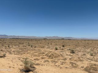 Mendiburu Road, California City, CA 93505