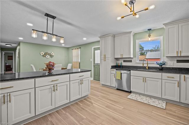 266 Hansen AVE, Portsmouth, VA 23701