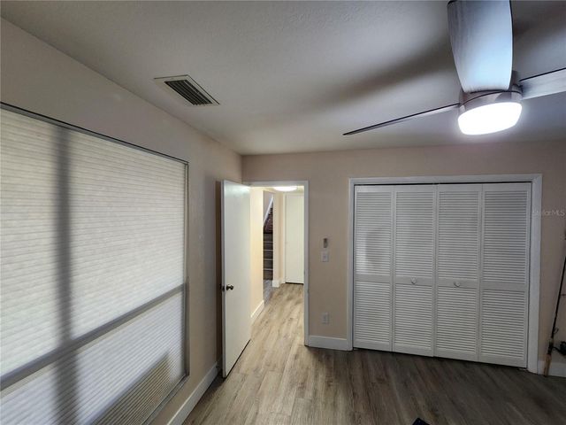 3402 ELLENWOOD LANE, Tampa, FL 33618