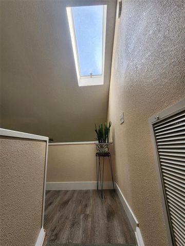 3402 ELLENWOOD LANE, Tampa, FL 33618