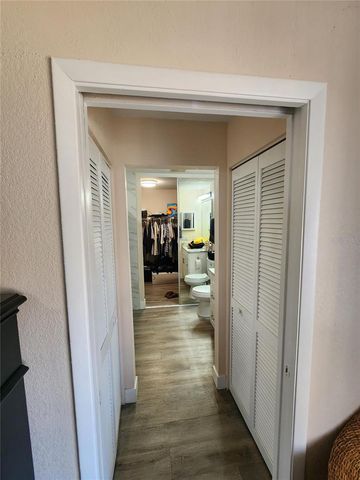 3402 ELLENWOOD LANE, Tampa, FL 33618