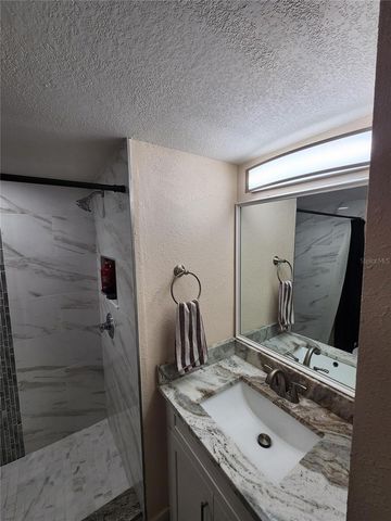 3402 ELLENWOOD LANE, Tampa, FL 33618