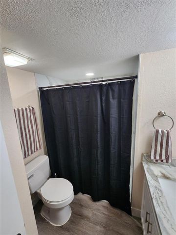 3402 ELLENWOOD LANE, Tampa, FL 33618