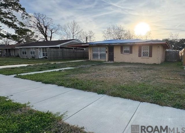 4810 Bright St, New Orleans, LA 70127