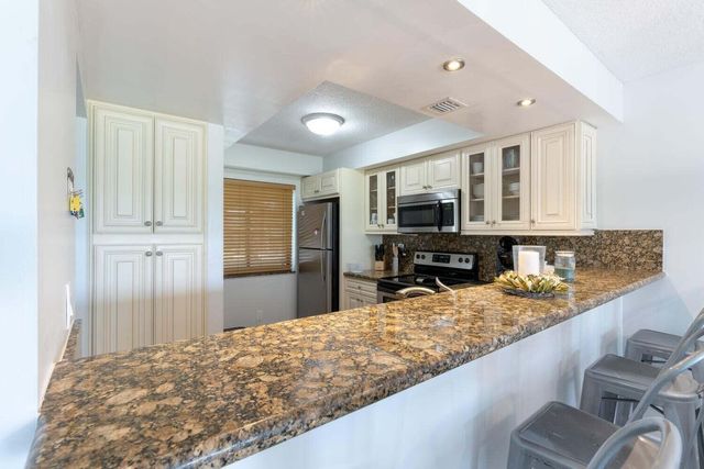 3050 Presidential Way 305, West Palm Beach, FL 33401