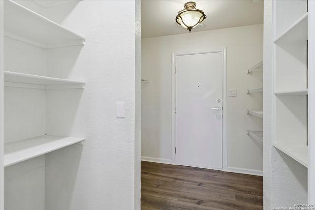 4202 WALDON POND, San Antonio, TX 78245