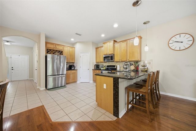 4532 AMBERLY OAKS COURT, Tampa, FL 33614