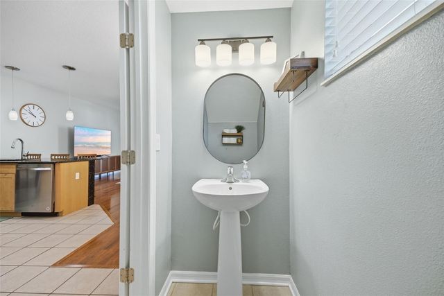 4532 AMBERLY OAKS COURT, Tampa, FL 33614