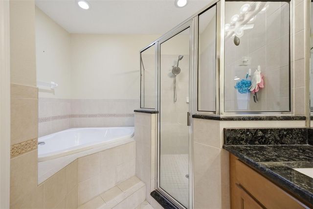 4532 AMBERLY OAKS COURT, Tampa, FL 33614