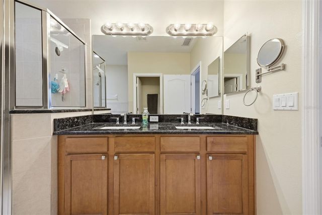 4532 AMBERLY OAKS COURT, Tampa, FL 33614