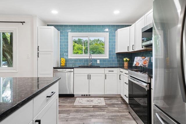 916 Bricker Boulevard, Columbus, OH 43221