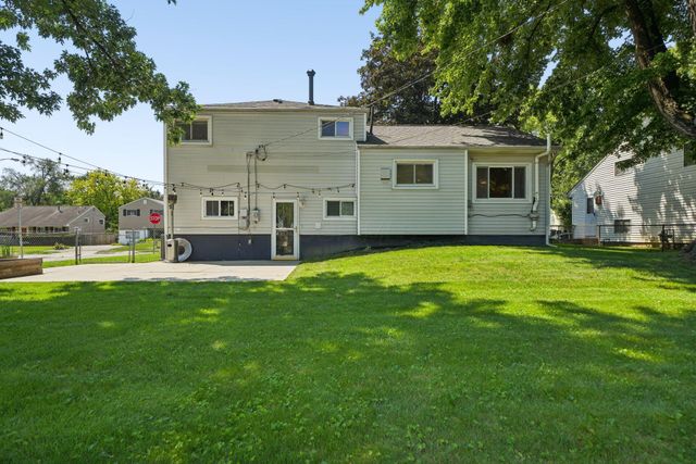 916 Bricker Boulevard, Columbus, OH 43221