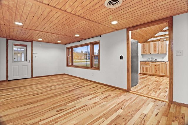 411 E Church Street, Belleville, WI 53508