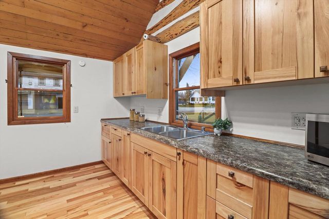 411 E Church Street, Belleville, WI 53508