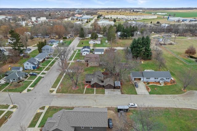 411 E Church Street, Belleville, WI 53508