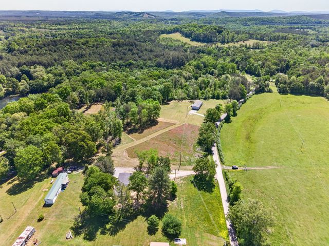 117 Doober Ln, Sparta, TN 38583