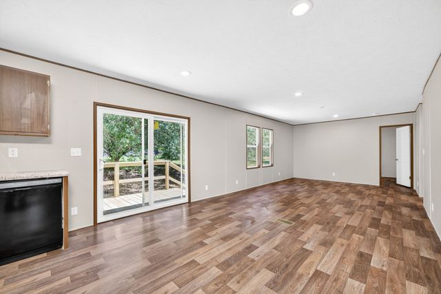 117 Doober Ln, Sparta, TN 38583