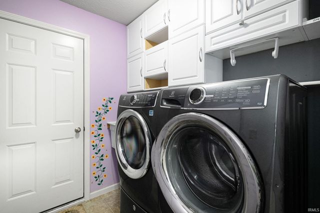 2411 Cranston Street, South Bend, IN 46614