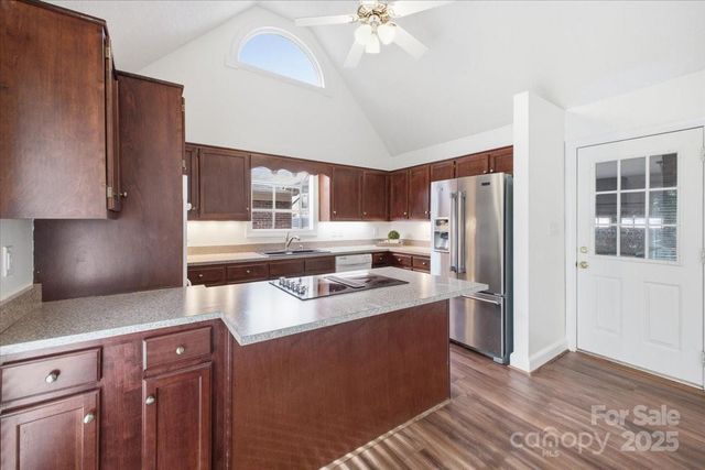 3509 Chapel View Court, Denver, NC 28037