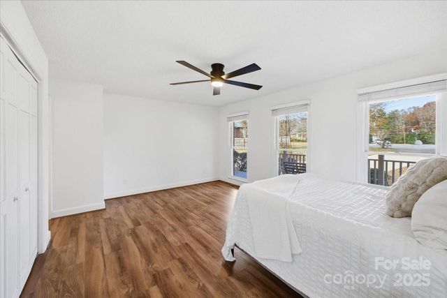 3509 Chapel View Court, Denver, NC 28037