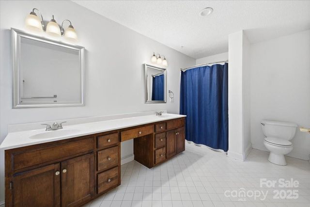 3509 Chapel View Court, Denver, NC 28037