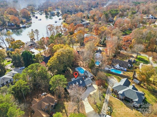 3509 Chapel View Court, Denver, NC 28037