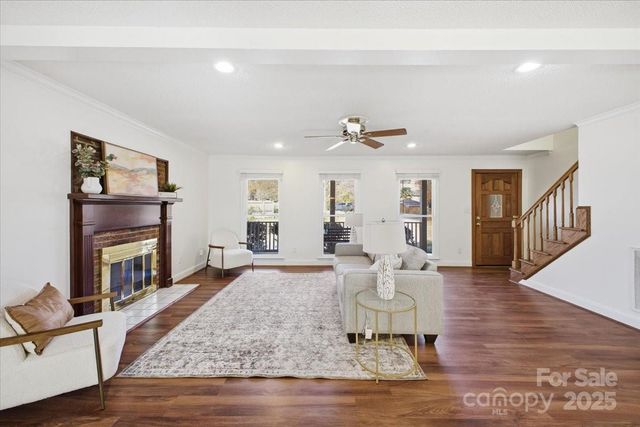 3509 Chapel View Court, Denver, NC 28037