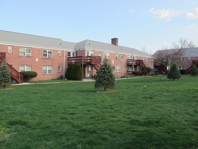 175 Seaton Road APT 3, Stamford, CT 06902