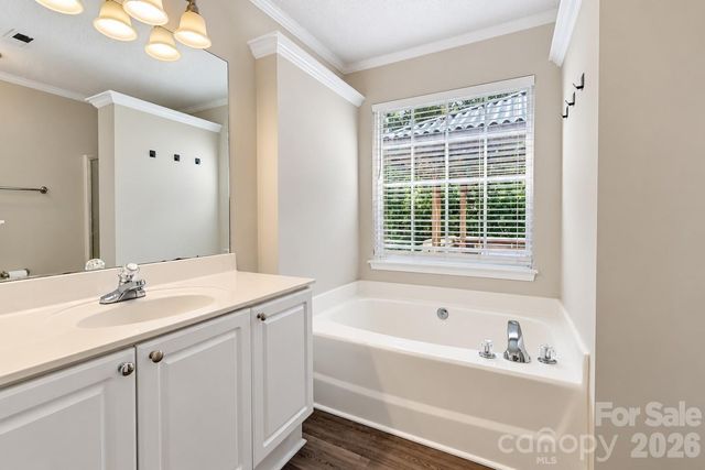 12704 Cumberland Crest Drive, Huntersville, NC 28078