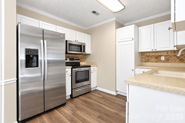 12704 Cumberland Crest Drive, Huntersville, NC 28078