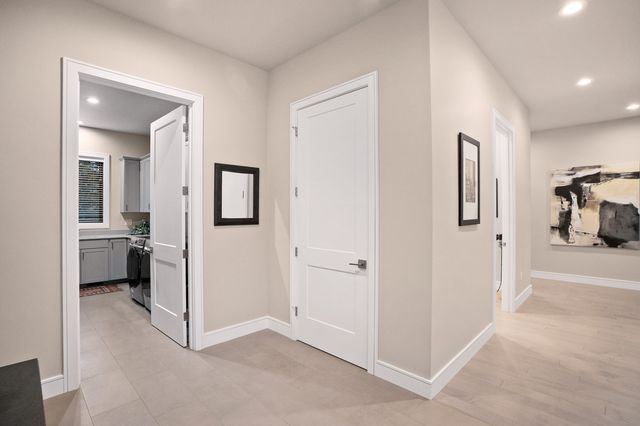 61547 Hosmer Lake Drive, Bend, OR 97702