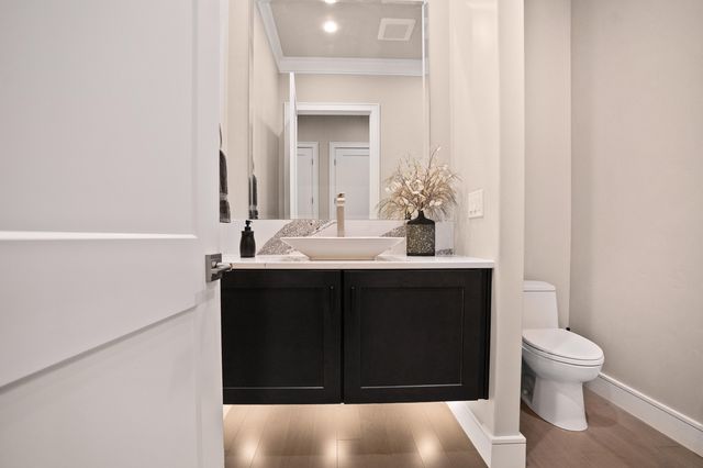 61547 Hosmer Lake Drive, Bend, OR 97702