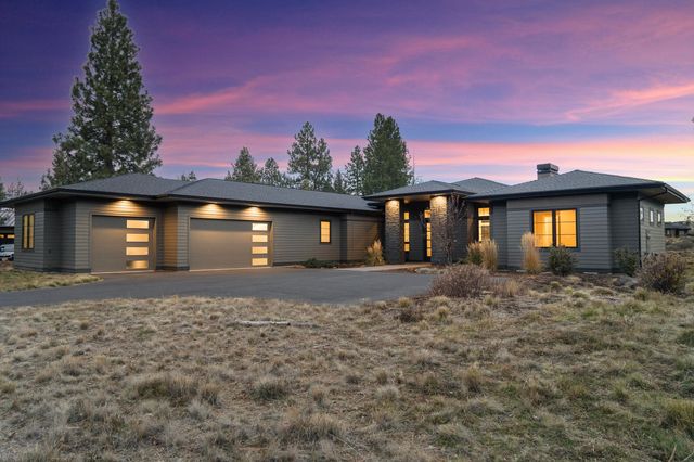 61547 Hosmer Lake Drive, Bend, OR 97702